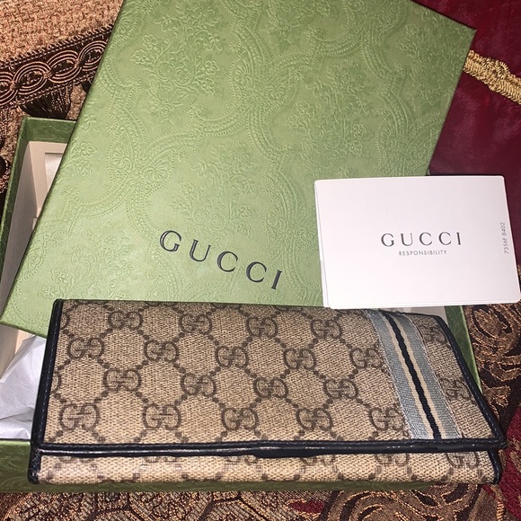 Gucci Handbags - Authentic Gucci GG long wallet